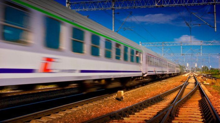 Dodatkowe pociągi PKP Intercity na długie weekendy w listopadzie
