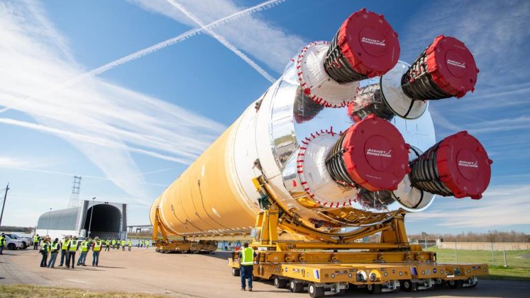 Pierwszy rdzeń rakiety dla NASA przybywa do Centrum Kosmicznego im. Kennedy'ego