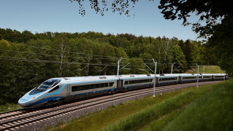Prognozy PKP Intercity – co trzeci Polak pojedzie pociągiem!